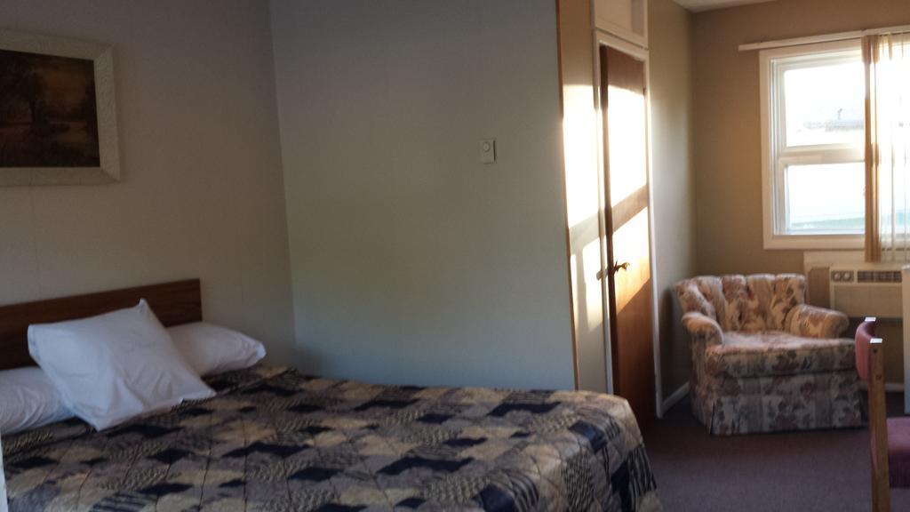 Hipwell'S Motel Fonthill Quarto foto