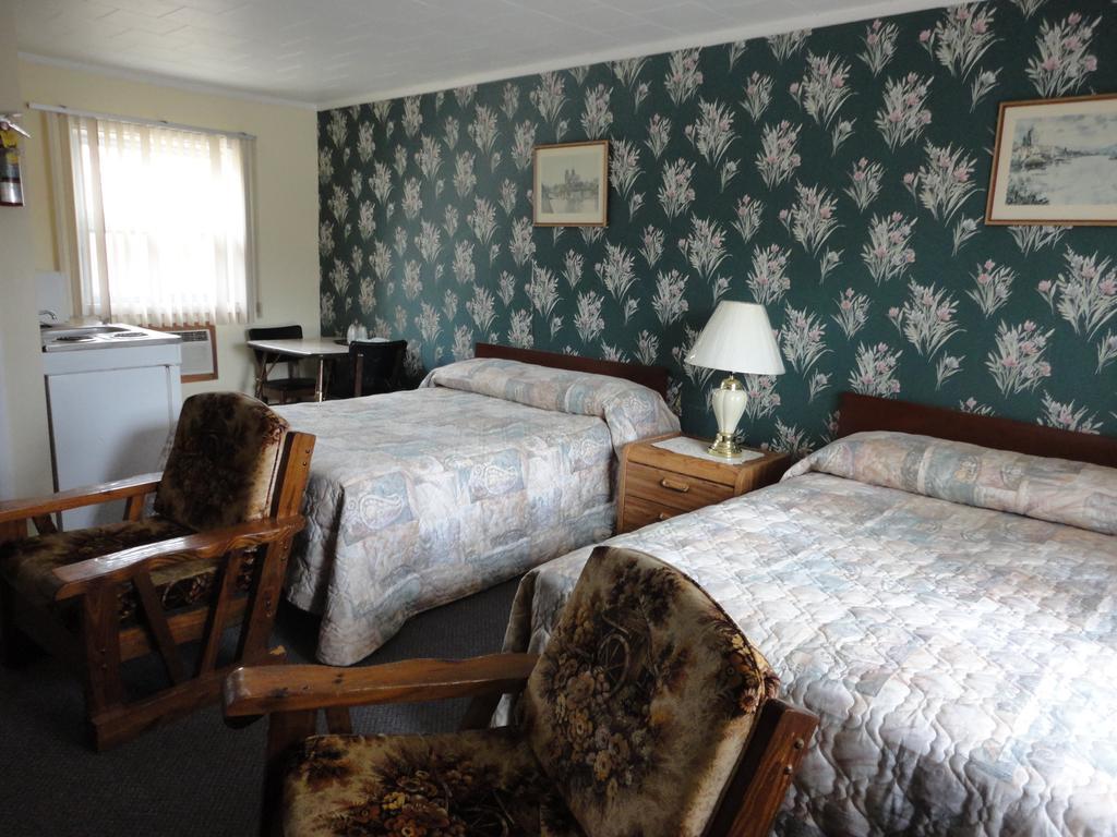 Hipwell'S Motel Fonthill Quarto foto
