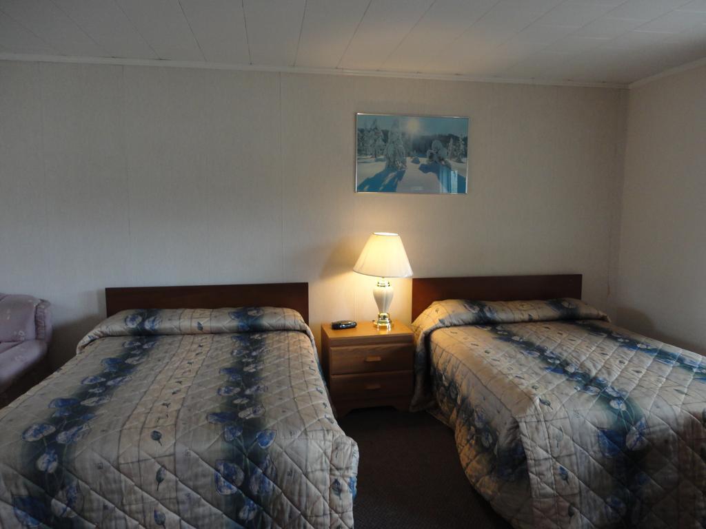 Hipwell'S Motel Fonthill Quarto foto