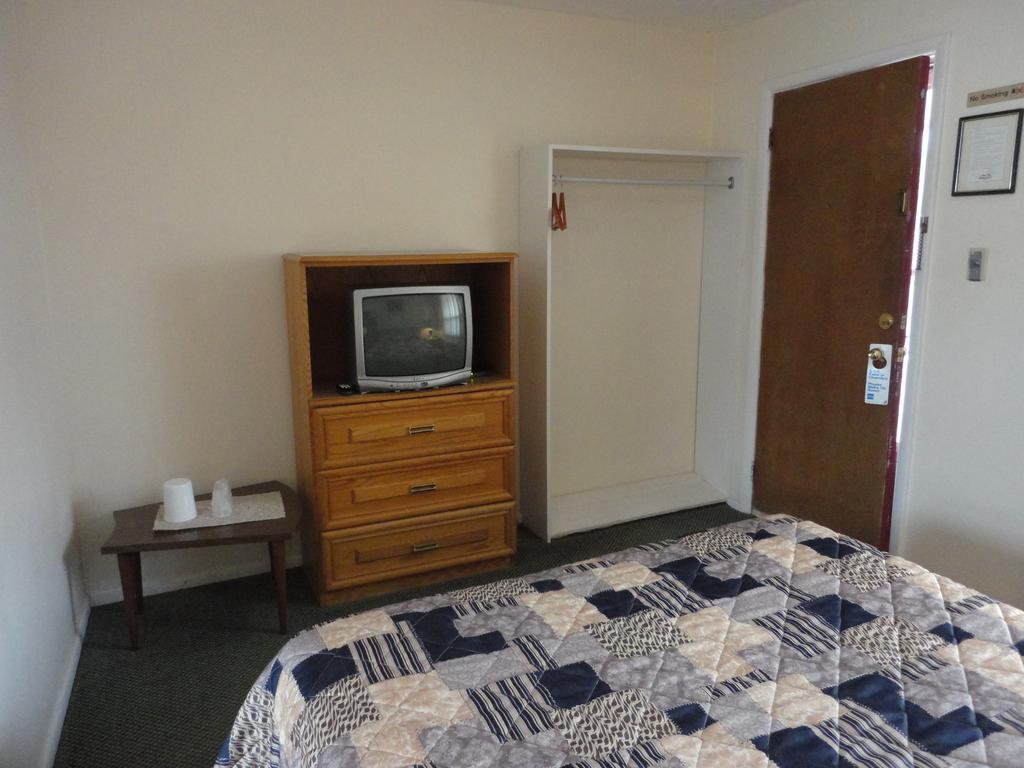 Hipwell'S Motel Fonthill Quarto foto
